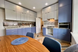 2-к. квартира, 68 м², 5/5 эт.