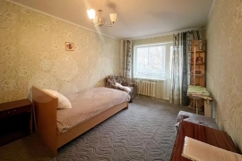 2-к. квартира, 52 м², 3/5 эт.